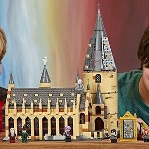 LEGO Hogwarts Hall Building 