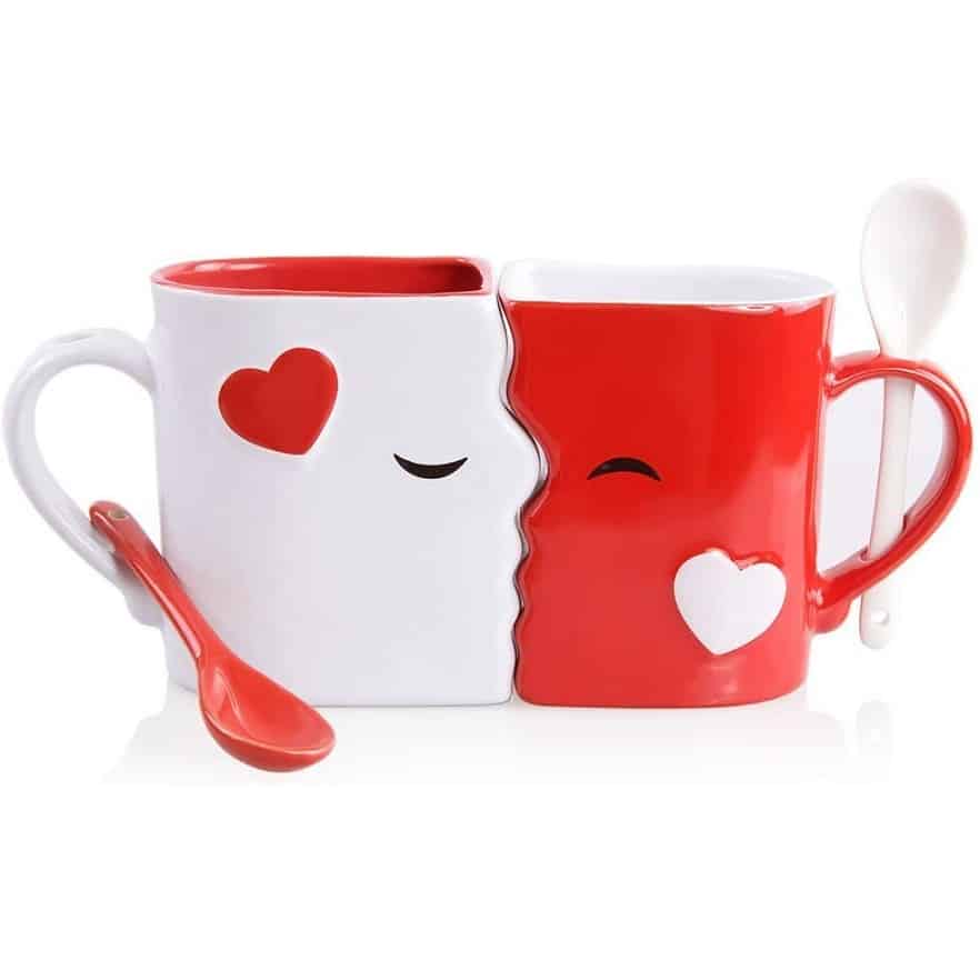 Kissing Mug